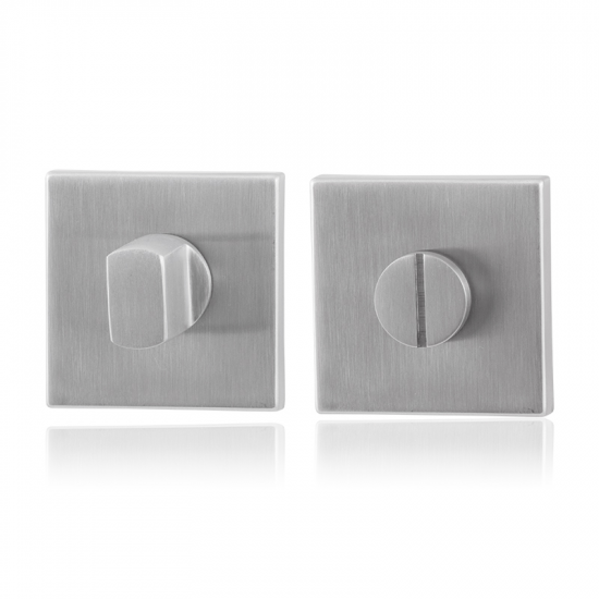 GPF0903.02 RVS GEBORSTELD TOILETGARNITUUR VIERKANT 50X50X8MM STIFT 8MM