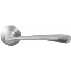 GPF3120090300-00 RVS GEBORSTELD, GPF3120.00R KORE DEURKRUK OP RONDE ROZET RVS 50X8 MM, RECHTSWIJZEND GPF3120090300-00 RVS GEBORSTELD, GPF3120.00R KORE DEURKRUK OP RONDE ROZET RVS 50X8 MM, RECHTSWIJZEND