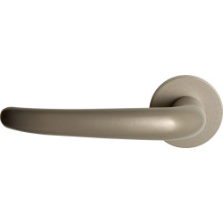 GPF3085A40200-00 CHAMPAGNE BLEND, TINO DEURKRUK OP RONDE ROZET LINKS/ RECHTS GPF3085A40200-00 CHAMPAGNE BLEND, TINO DEURKRUK OP RONDE ROZET LINKS/ RECHTS