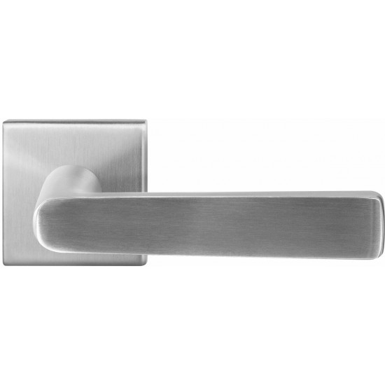 GPF1325.02 KUME DEURKRUK OP VIERKANTE ROZET RVS, 50X50X8MM GPF1325.02 KUME DEURKRUK OP VIERKANTE ROZET RVS, 50X50X8MM