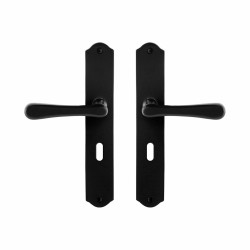 GPF6240600101-22 SMEEDIJZER ZWART, PAJU DEURKRUK OP SCHILD SMEEDIJZER ZWART 238X41X4 MM