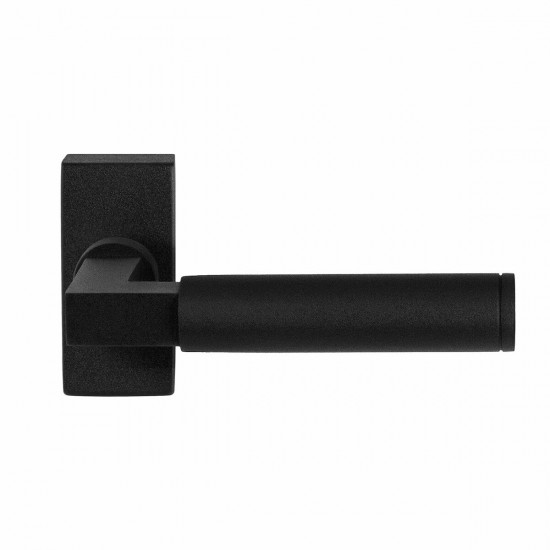 GPF8213.01 KURI DEURKRUK OP RECHTHOEKIGE ROZET ZWART, 70X32X10MM GPF8213.01 KURI DEURKRUK OP RECHTHOEKIGE ROZET ZWART, 70X32X10MM