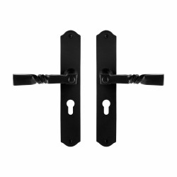 GPF6245600132-22 SMEEDIJZER ZWART, NOKKA DEURKRUK OP SCHILD SMEEDIJZER ZWART 238X41X4 MM