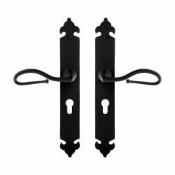 GPF6260600132-25 SMEEDIJZER ZWART, LUMI DEURKRUK OP LANGSCHILD SMEEDIJZER ZWART 291X41X4 MM