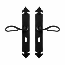 GPF6260600101-25 SMEEDIJZER ZWART, LUMI DEURKRUK OP LANGSCHILD SMEEDIJZER ZWART 291X41X4 MM