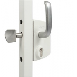 LSKZ120U2LVSZS-9010 - POORTSLOT IN OPBOUW VOOR SCHUIFPOORTEN VOOR VIERKANT 120 MM PROFIEL IN RAL 9010 MET 3006S - KRUKPAAR IN VERSTERKT ALUMINIUM & CILINDER: GSZ - GELIJKSLUITEND Z LSKZ120U2LVSZS-9010 - POORTSLOT IN OPBOUW VOOR SCHUIFPOORTEN VOOR VIERKANT 120 MM PROFIEL IN RAL 9010 MET 3006S - KRUKPAAR IN VERSTERKT ALUMINIUM & CILINDER: GSZ - GELIJKSLUITEND Z