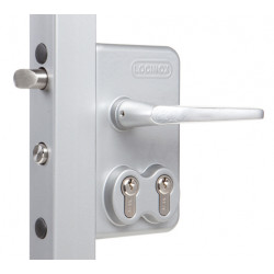 LDKZ30D1LVSZVSZM-9005 - DUBBEL CILINDERSLOT IN OPBOUW VOOR DRAAIPOORTEN VOOR VIERKANT 30 MM PROFIEL IN RAL 9005, 3006M - ALUMINIUM KRUKPAAR & CILINDER 1: VSZ - VERSCHILLEND SLUITEND & CILINDER 2: VSZ - VERSCHILLEND SLUITEND LDKZ30D1LVSZVSZM-9005 - DUBBEL CILINDERSLOT IN OPBOUW VOOR DRAAIPOORTEN VOOR VIERKANT 30 MM PROFIEL IN RAL 9005, 3006M - ALUMINIUM KRUKPAAR & CILINDER 1: VSZ - VERSCHILLEND SLUITEND & CILINDER 2: VSZ - VERSCHILLEND SLUITEND